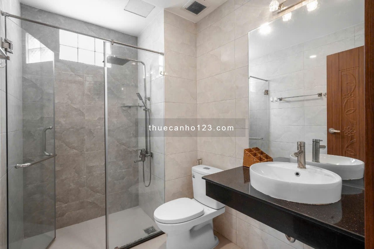 Cho thuê căn hộ studio ban công – full nội thất, Quận 1, gần ĐH Văn Lang, Bùi Viện, Pullman, Takashi