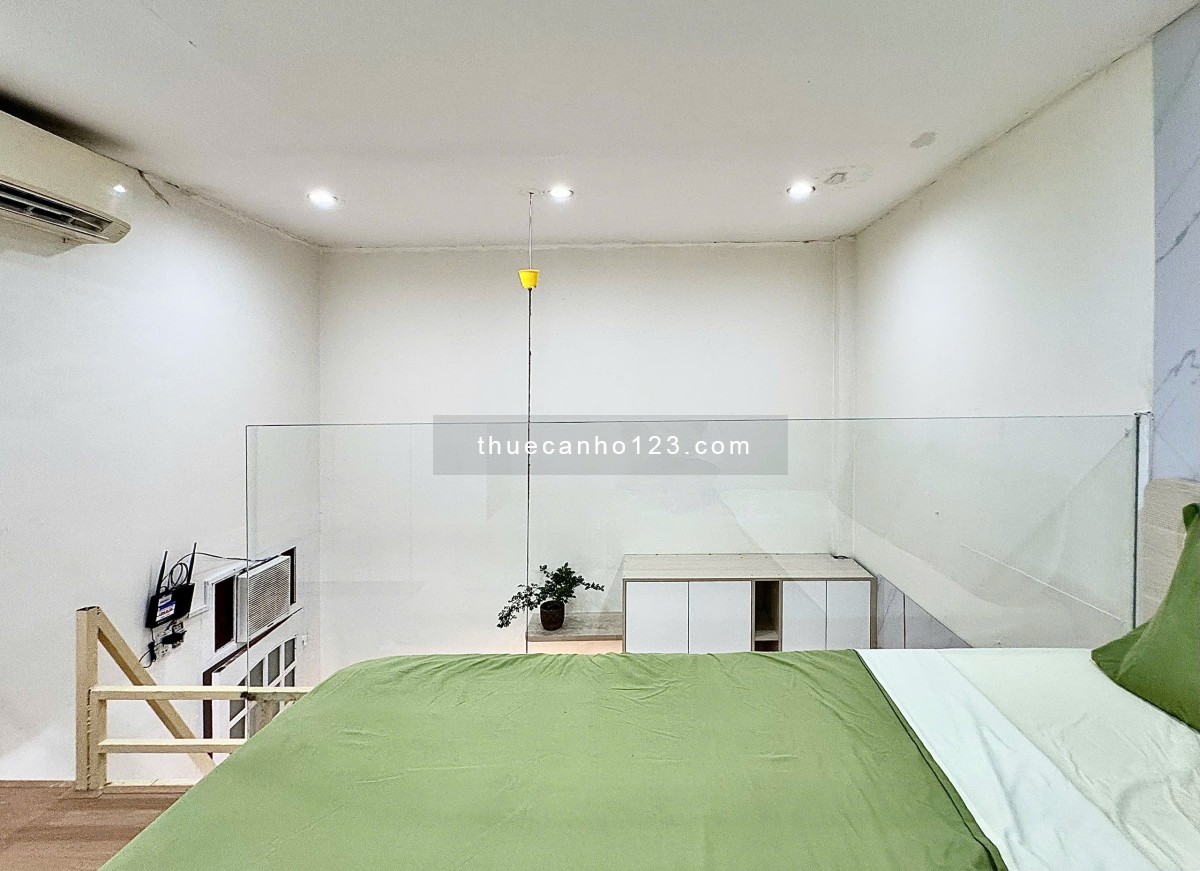 Căn hộ dạng Duplex cao 1,8m tách bếp, full nội thất, máy giặt riêng, sofa, gần Landmark, Ngô Tất Tố