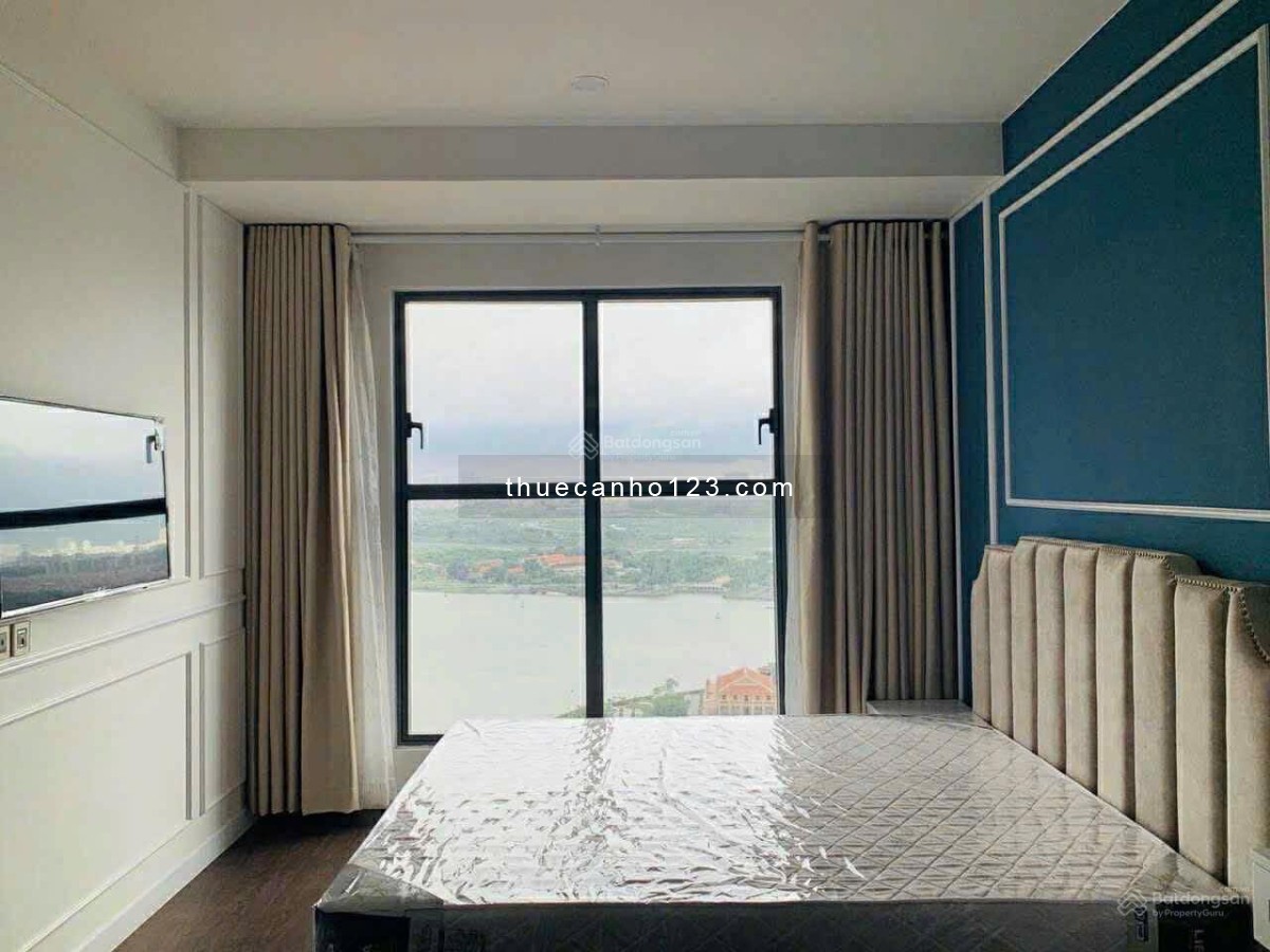 Cho thuê Sài Gòn Royal, quận 4, 86m², căn góc thoáng mát