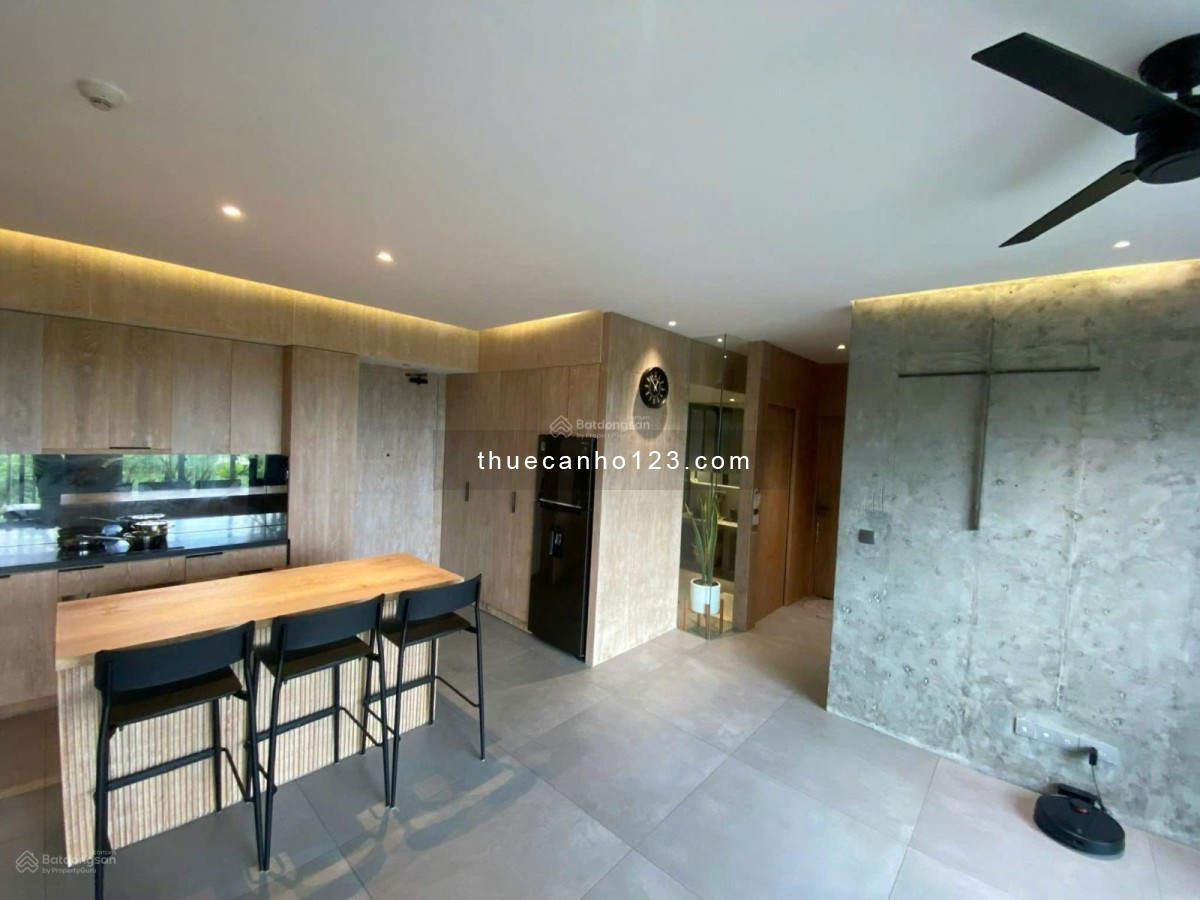 CC Palm Heights cho thuê 4PN và 3WC, view sông cực chill