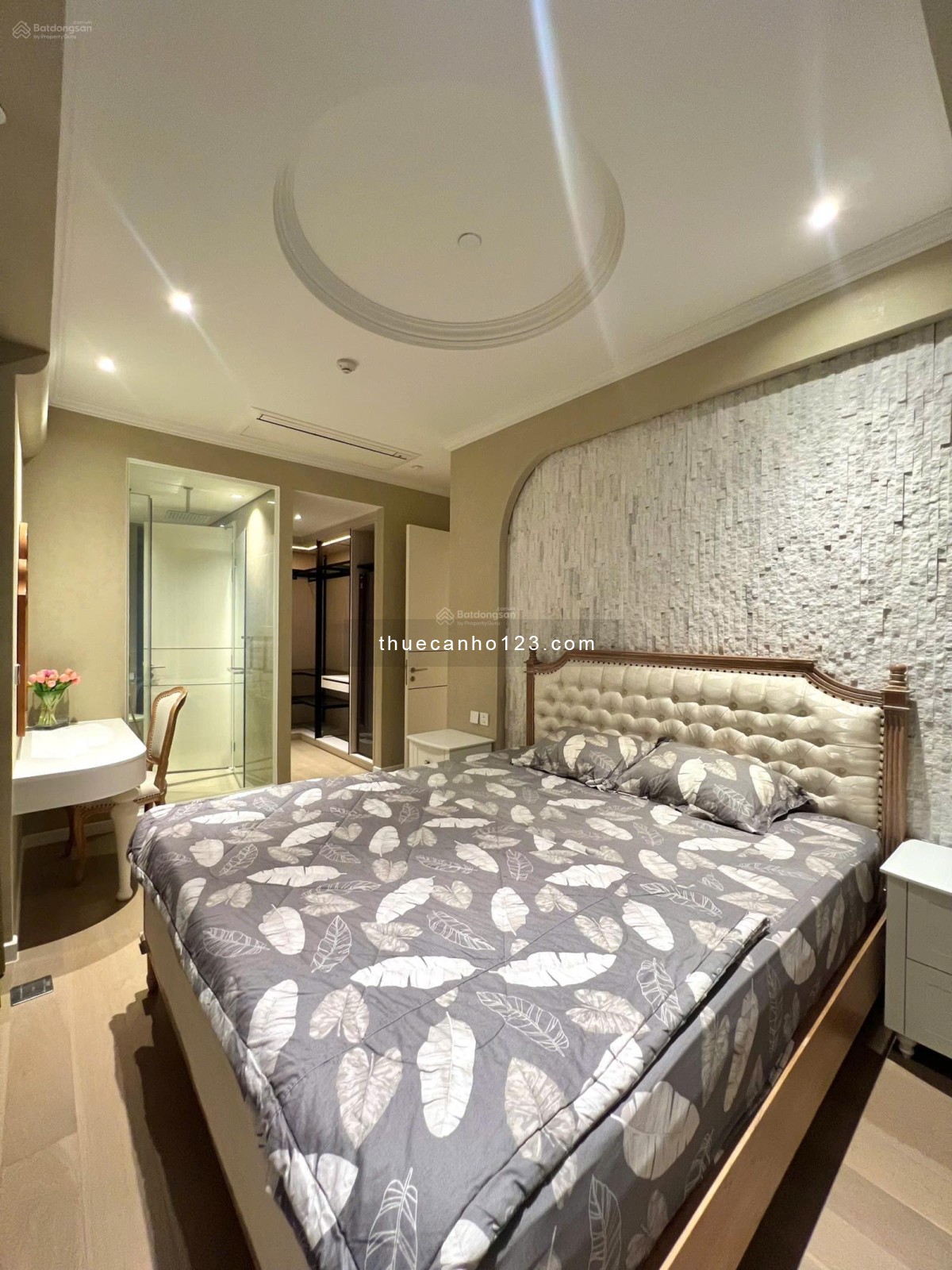 Cho thuê căn hộ 2PN The Opera Residence Thủ Thiêm View cầu Bason