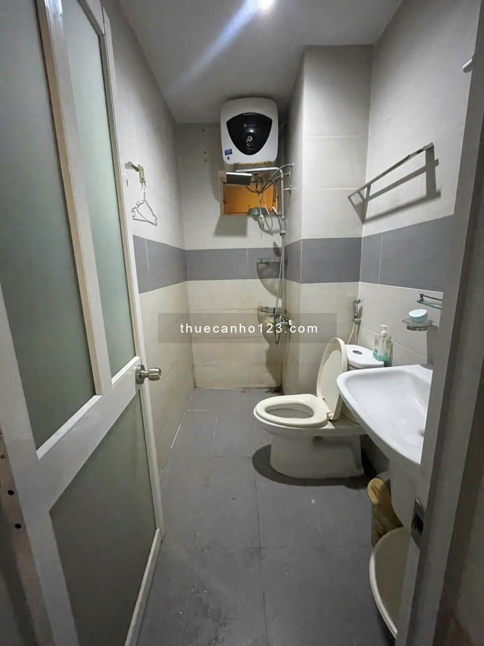 Cần cho thuê căn hộ chung cư Goodhouse Trương Đình hội Quận 8 DT 74m2 , 2 phòng ngủ, 2wc,