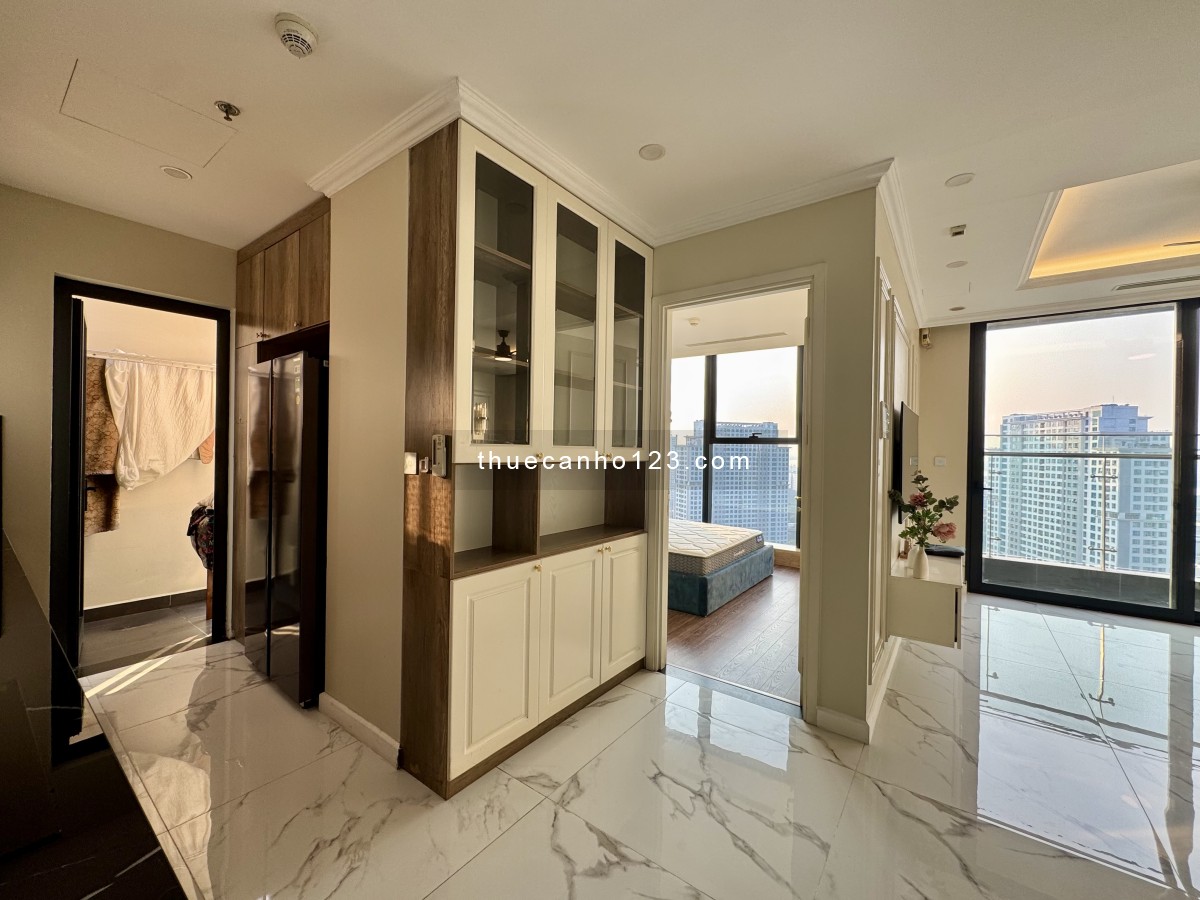 Cho thuê căn hộ CC Sunshine City - Ciputra 22 triệu, 99m2, 3PN, 2WC, 2 Logia