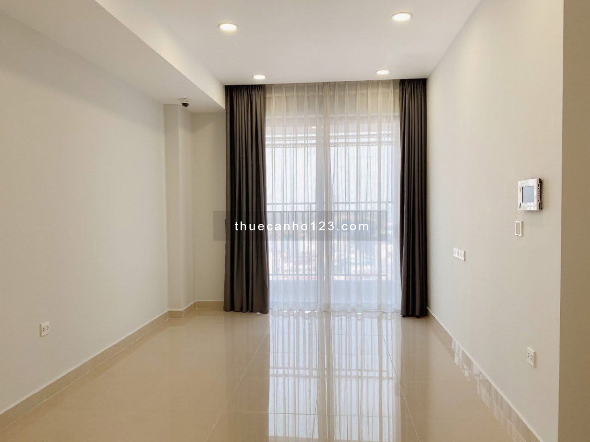 Cho thuê Oriental Plaza Đường Âu Cơ-Quận Tân Phú 110m2,3PN,3WC,Nhà trống nội thất cơ bản, dọn ở liền