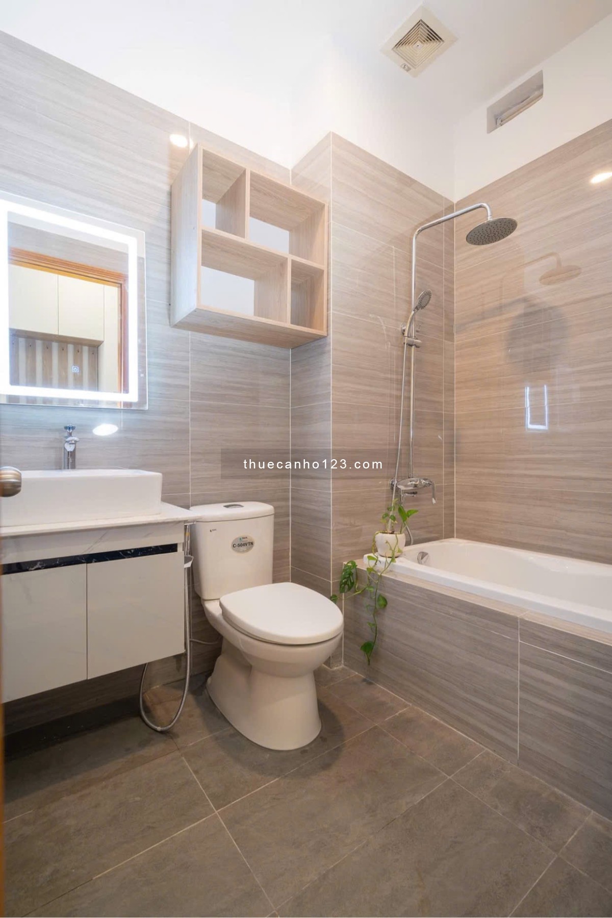 Cho thuê căn hộ Bình Thạnh – Full nội thất – Có thang máy – Ngay cầu Thị Nghè, Quận 1