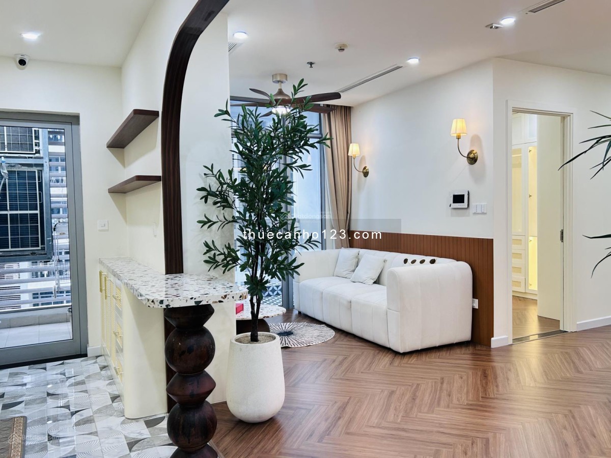Chính chủ cần cho thuê nhanh căn hộ 3PN Vinhomes Central Park.