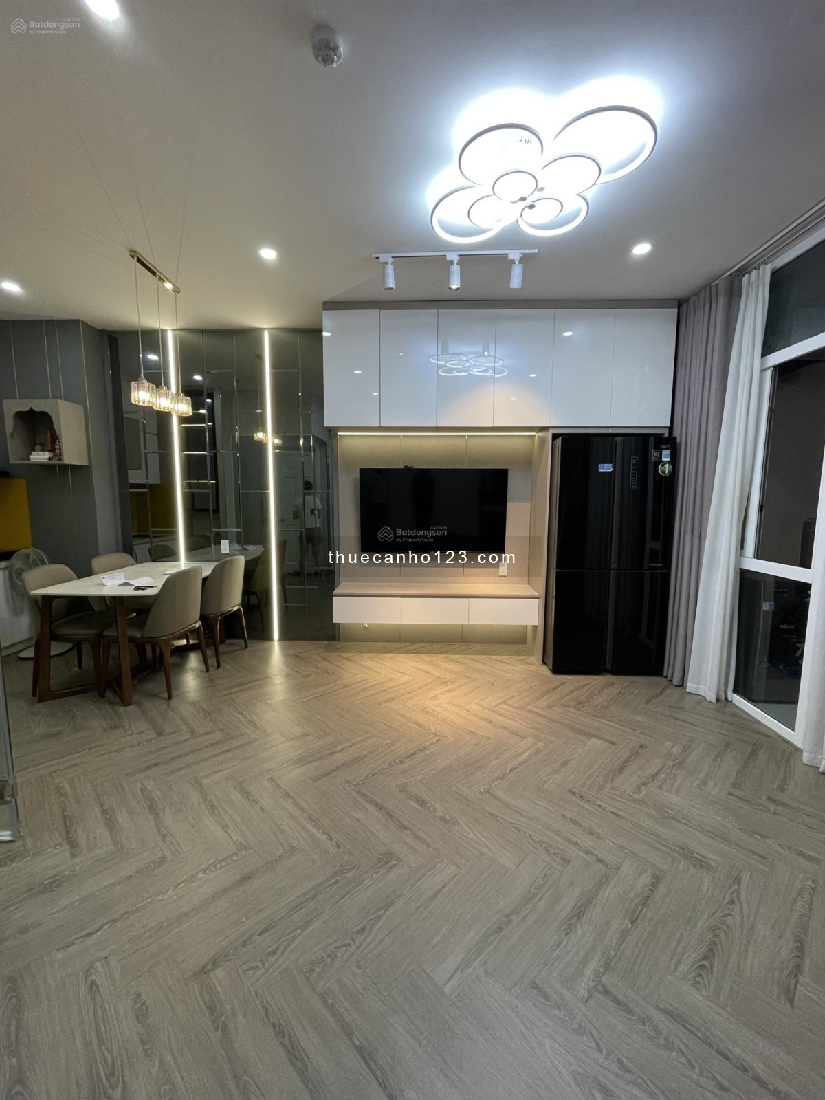 Cần cho thuê căn hộ Officetel Florita Đức Khải Quận 7