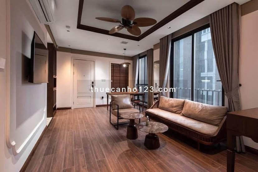 Cho thuê căn hộ mới 100% - ban công, phong cách cổ điển, full nội thất gần sân bay, vòng xoay LCC