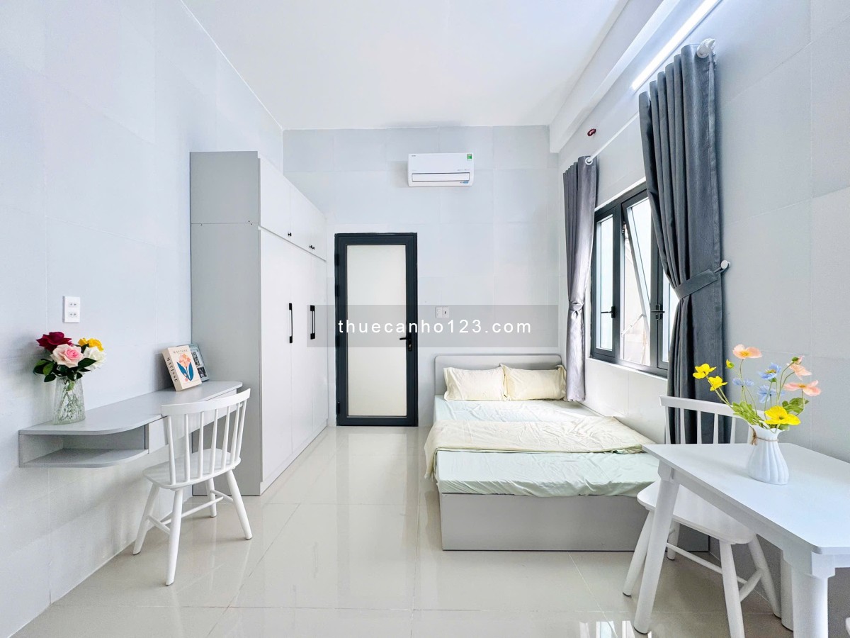 Căn hộ full nội thất, có ban công rộng ở Trịnh Đình Trọng – Tân Phú, gần Đại học Văn Hiến