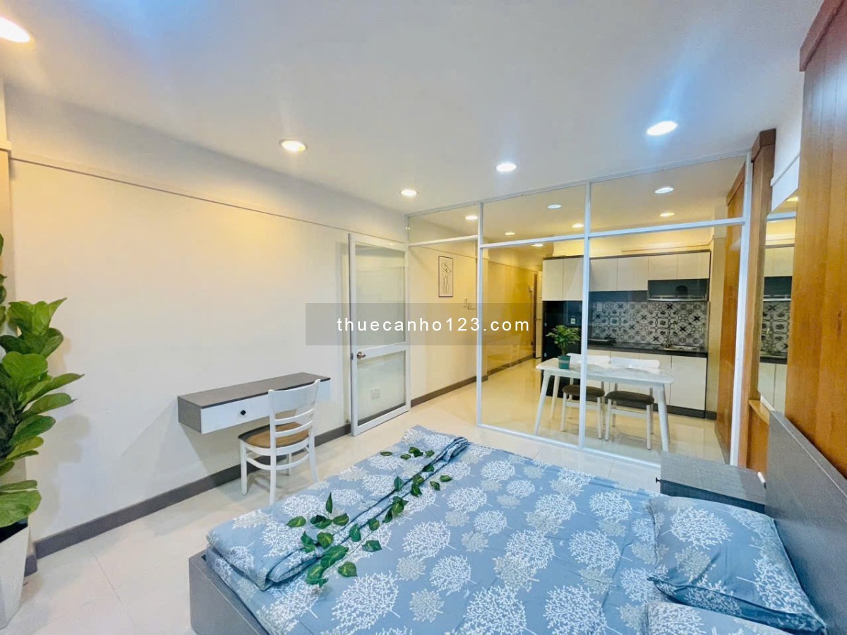 Căn hộ tách bếp, có máy giặt riêng và cửa sổ thoáng – Ngay trung tâm Tân Bình