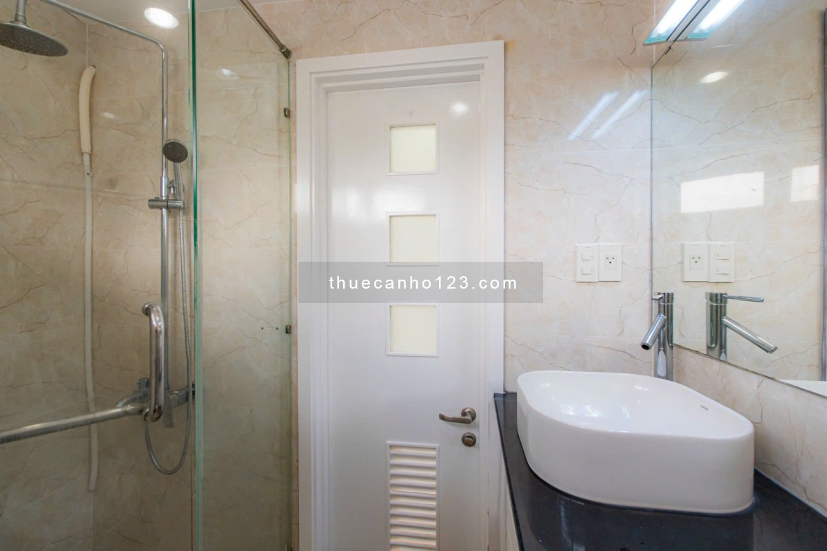 Căn hộ luxury 2PN, 1WC, ban công/cửa sổ thoáng, 65m² – Chợ Tân Định, công viên Lê Văn Tám, Đinh Công