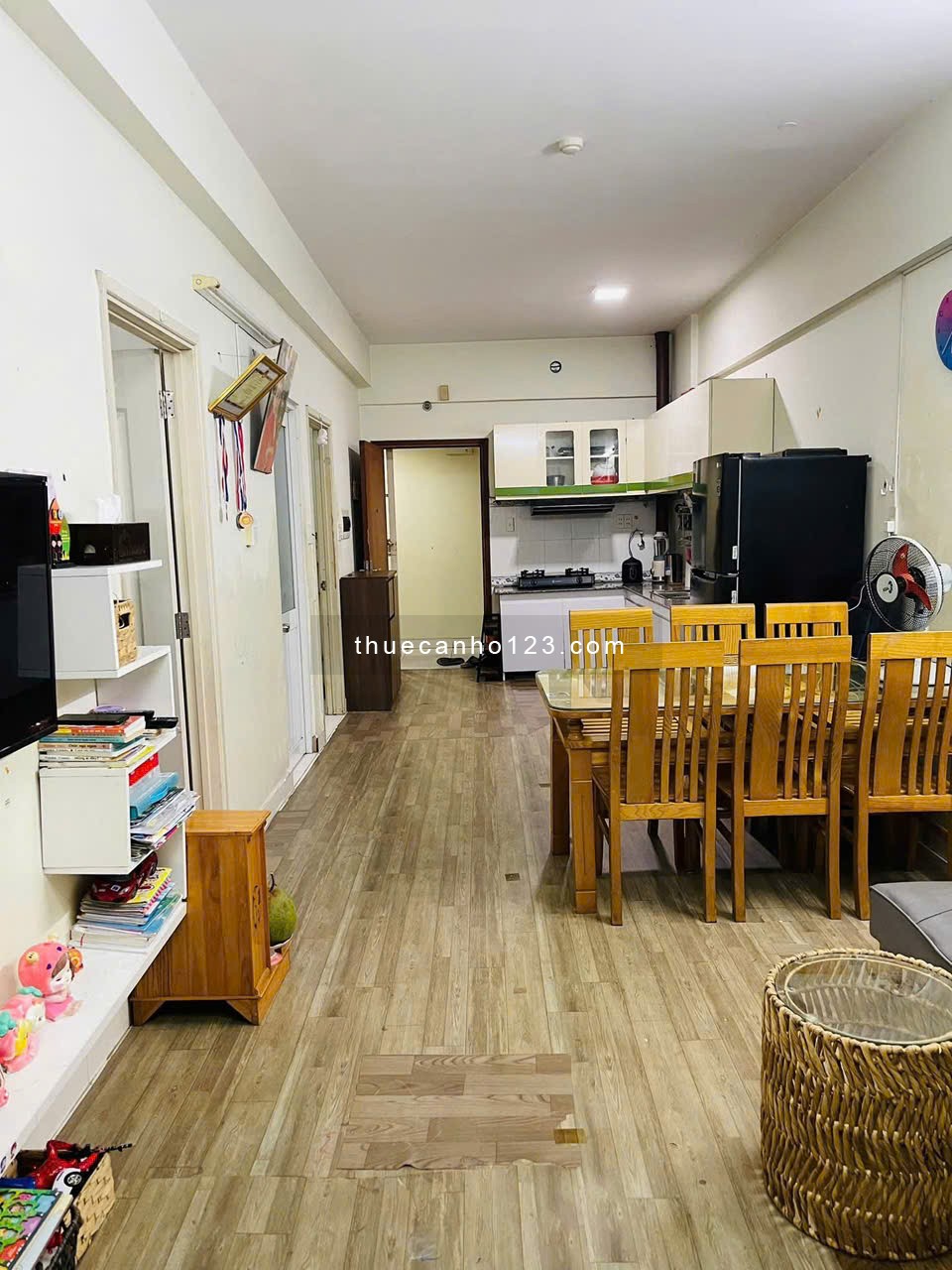 Chung cư Screc, 12tr5, đầy đủ NT, 2pn, 2wc ngay 974A Trường Sa, Q3