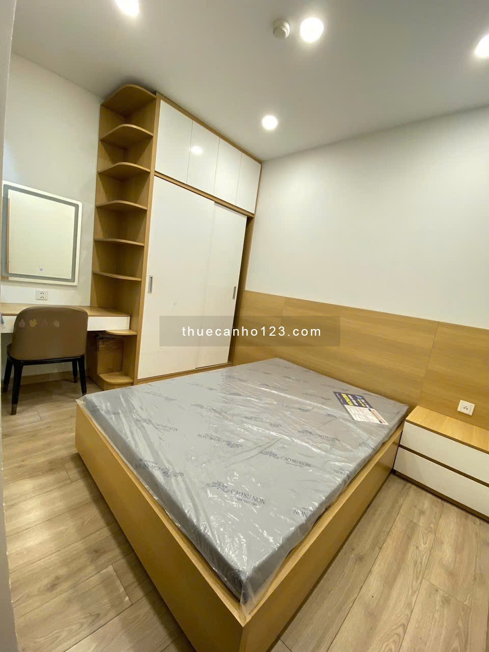 Chung cư Ruby, Tân Bình rộng 90m2, 2p ngủ, NTCC giá 10,5 triệu