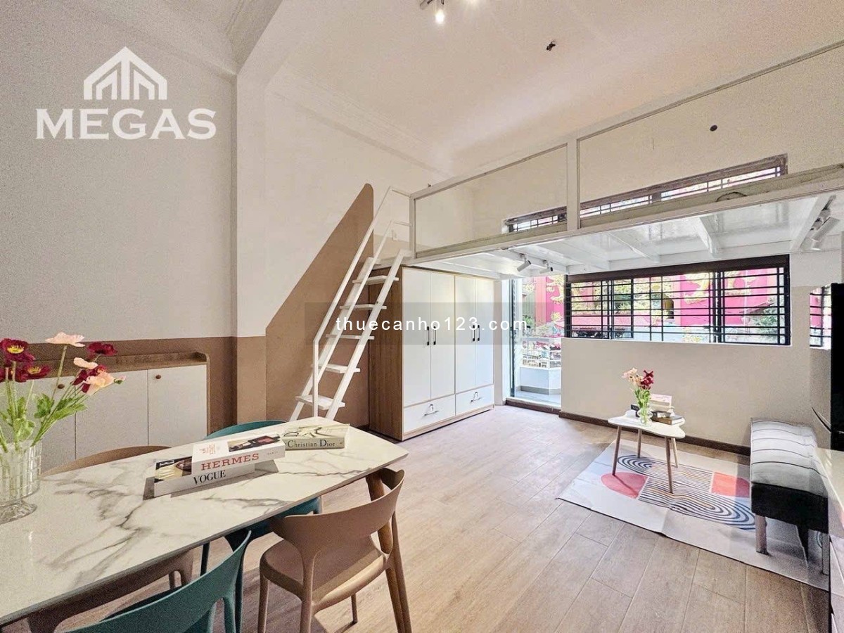 Căn hộ 2 chỗ ngủ mới 100% có ban công đón nắng ngay Chu Văn An - Gần Học Viện Cán Bộ - Giáp Quận 1,3