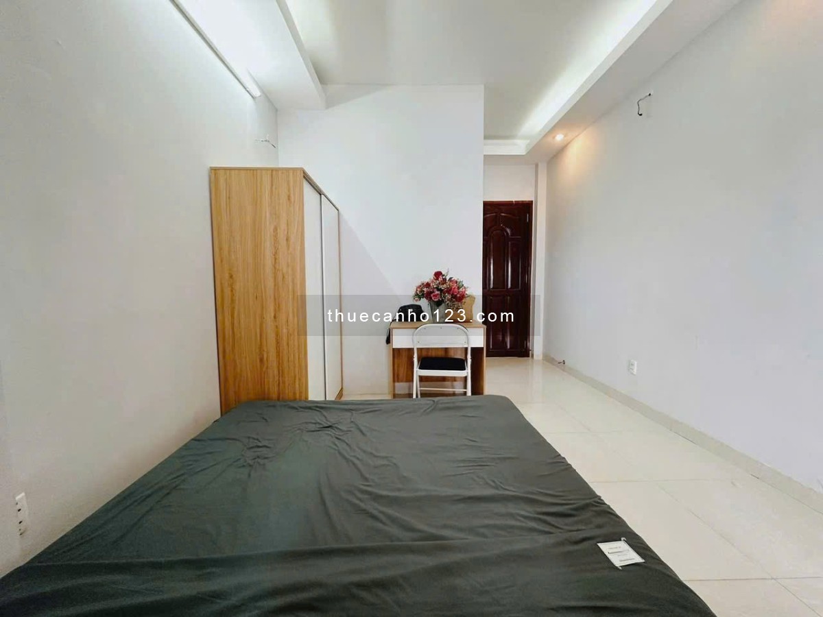 Lê Thị Riêng Q1 - Ban công tách bếp, gần chợ Bến Thành, công viên 23/9, phố đi bộ, công viên Tao Đàn