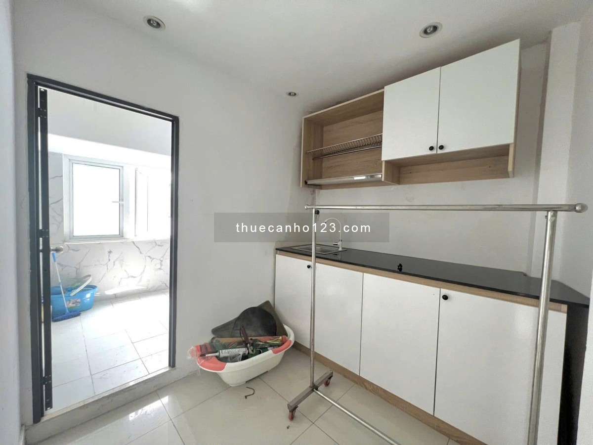 Căn hộ có gác full nội thất 40m2 ngay giữa trung tâm Tân Bình