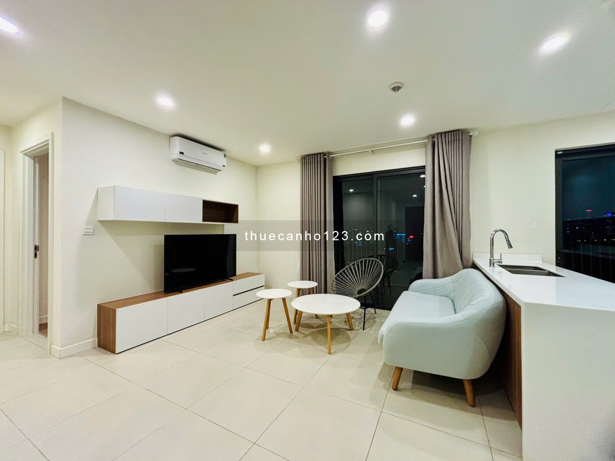 Chính chủ mới mua cho thuê lại căn tầng cao, đủ đồ. Liên hệ 0389.869.036