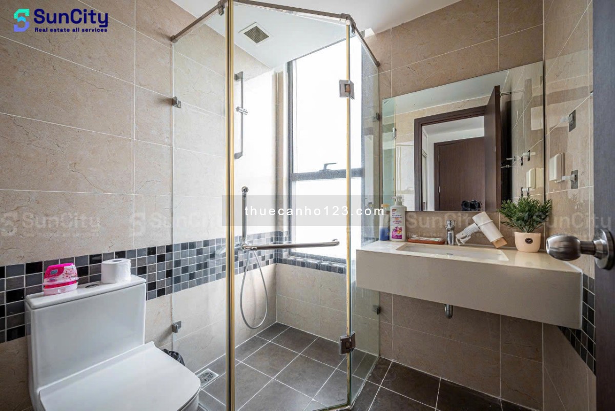THUÊ NGAY SAIGON ROYAL 2PN-2WC 88M2 VIEW SÔNG - BITEXCO BẾN VÂN ĐỒN QUẬN 4 SÁT Q1 Q3 LH 0775924600