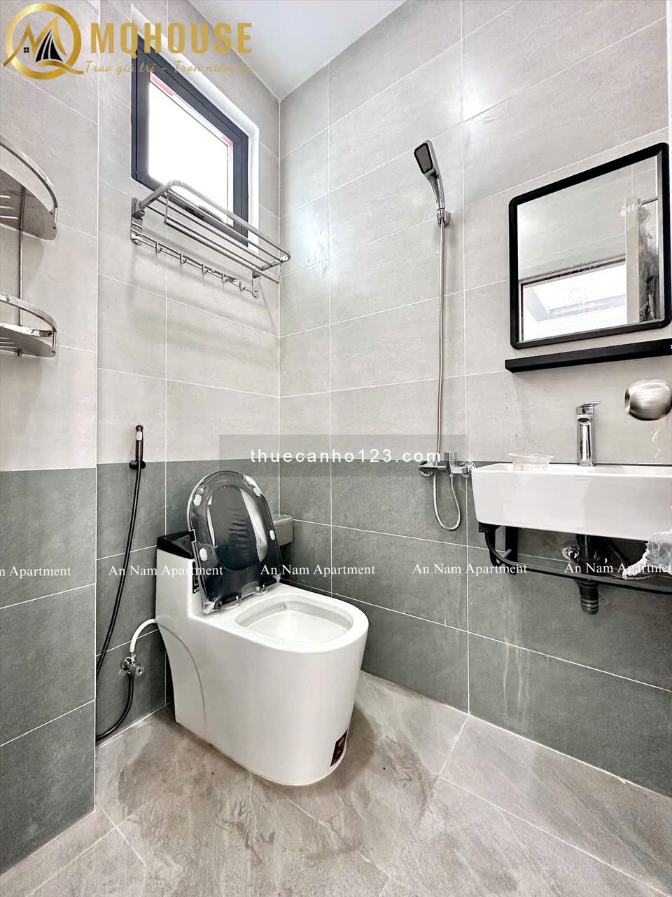 [NHÀ MỚI 100%] Studio balcony 40m2 - Nội thất hiện đại, thang máy - Gần Ngã Tư Hàng Xanh