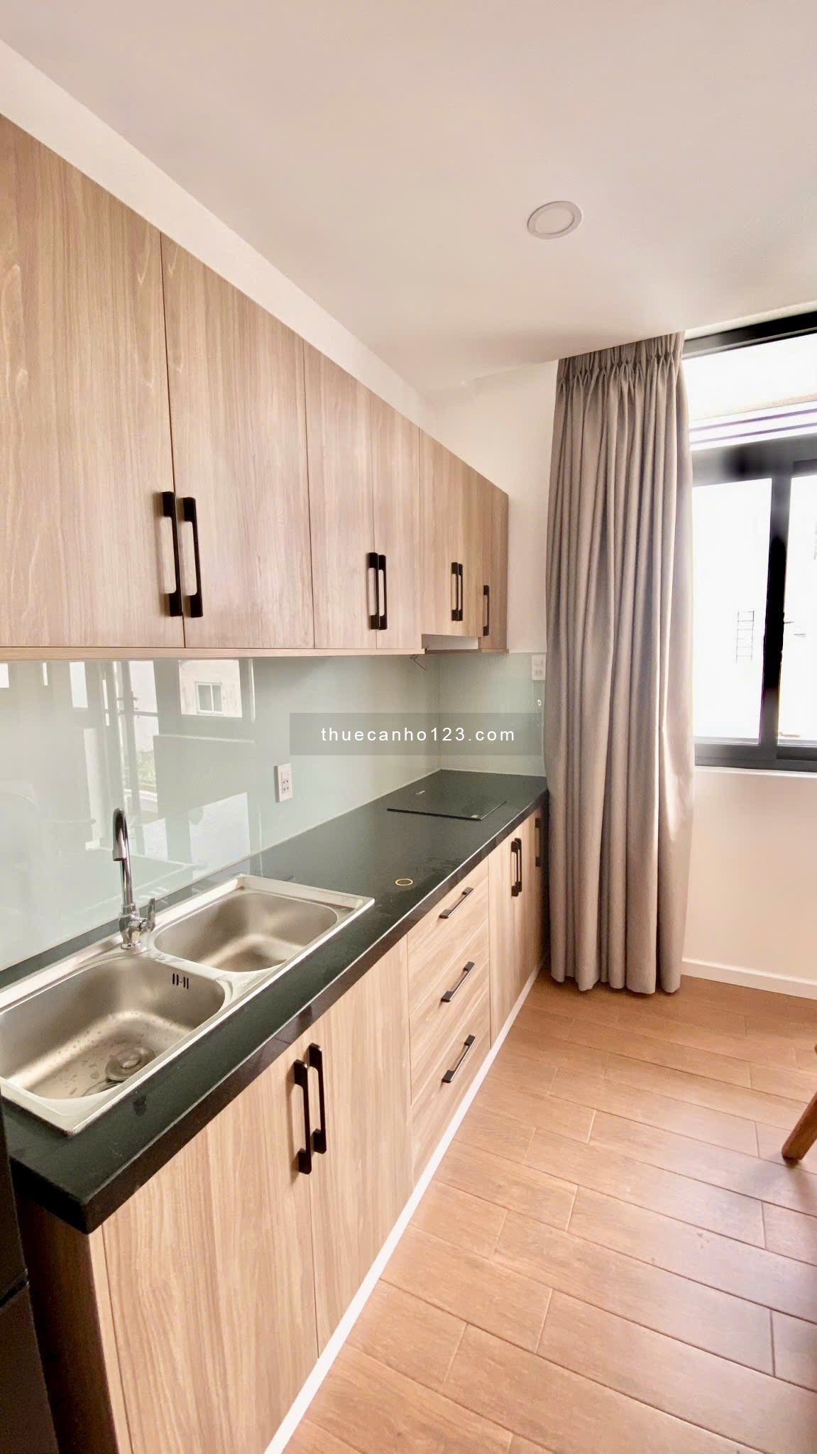 Căn hộ ban công, cửa sổ thoáng – Ngay Phan Xích Long, gần chợ Tân Định và Trần Quốc Toản, Quận 3