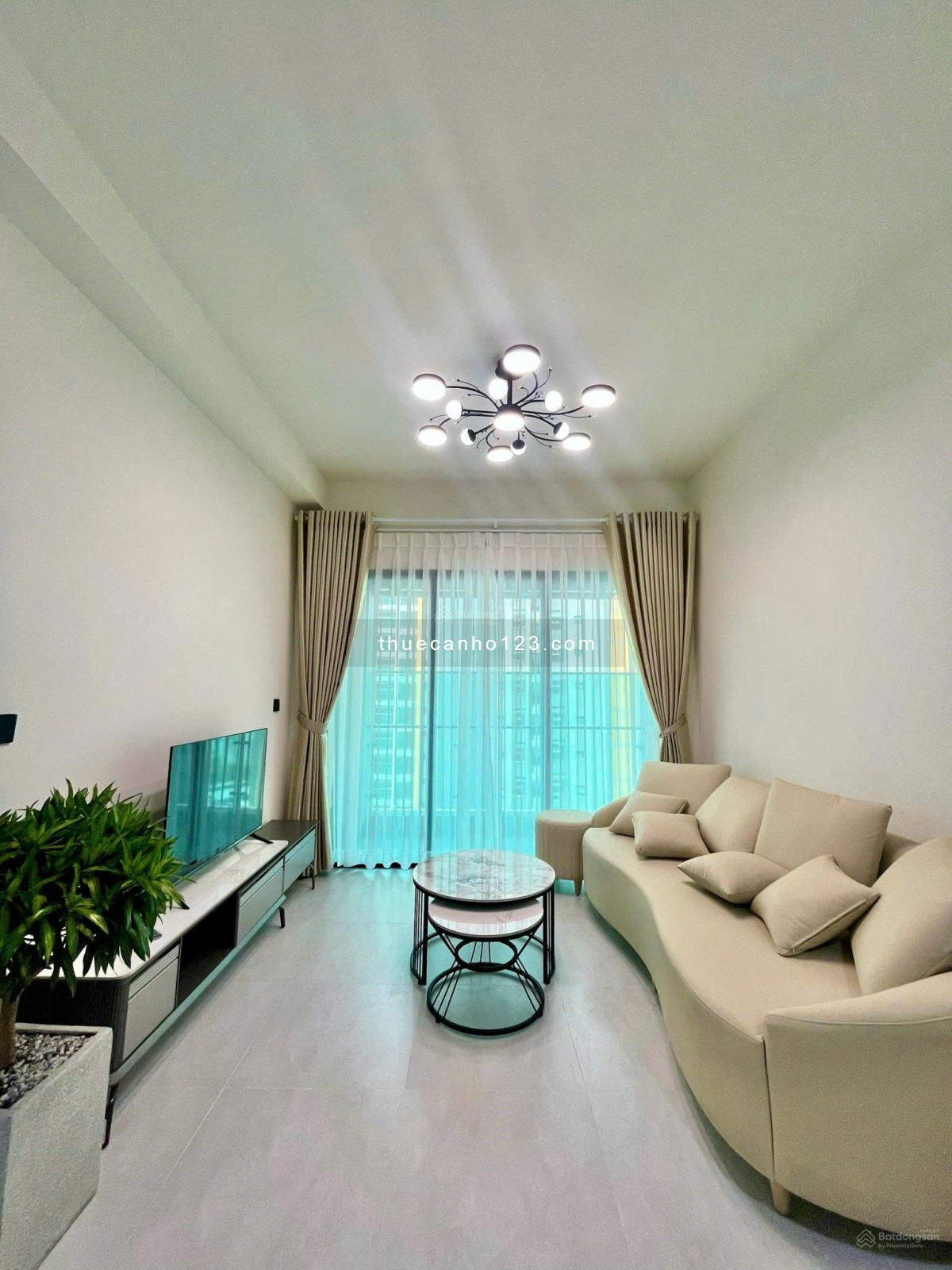 Cần cho thuê gấp chung cư cao cấp De La Sol, 75m², 2pn, 2wc đầy đủ nội thất