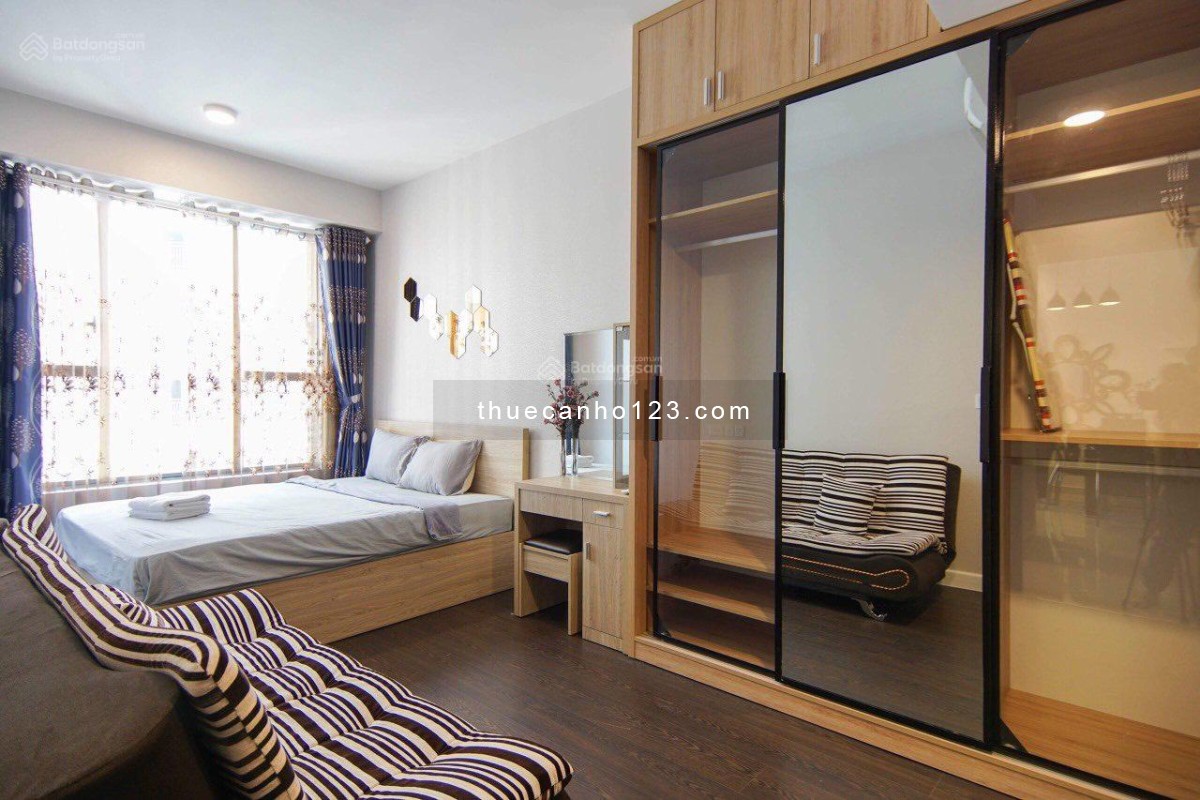 Cần cho thuê căn hộ 2PN - 2WC The Tresor quận 4 giá tốt