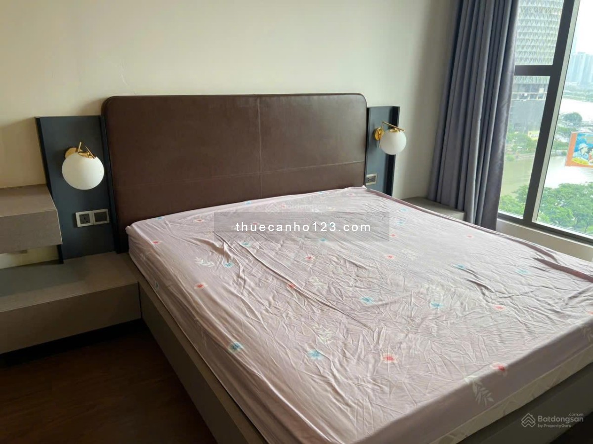 Cho thuê nhanh SaiGon Royal 86m², 2 phòng ngủ + 2WC, 25tr net/thang.