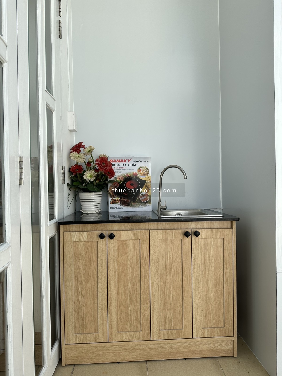 Studio - Ban Công - Phòng Giặt Riêng - Ở Liền