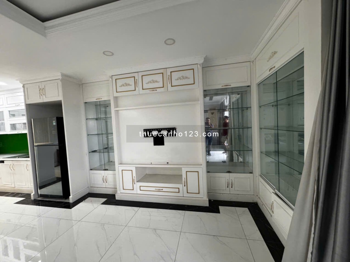 Thuê CH Petroland Q.2 ( 3pn, 150m², giá tốt 23 tr/th) Phí quản lý thấp, Nội thất xịn xò, nhà mới