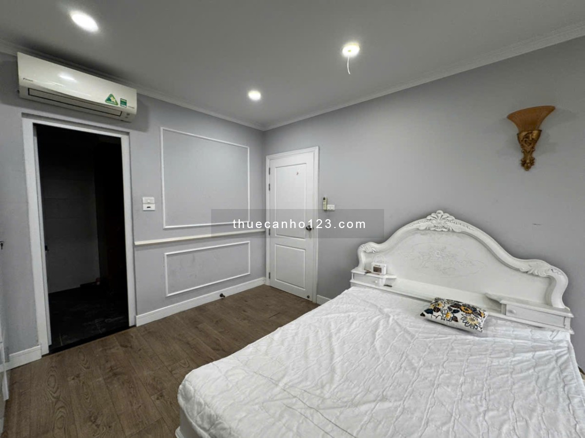 Thuê CH Petroland Q.2 ( 3pn, 150m², giá tốt 23 tr/th) Phí quản lý thấp, Nội thất xịn xò, nhà mới