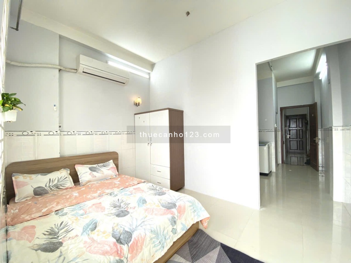 Studio ban công lớn Q1 - gần chợ Tân Định, công viên Lê Văn Tám, vòng xoay Điện Biên Phủ,....