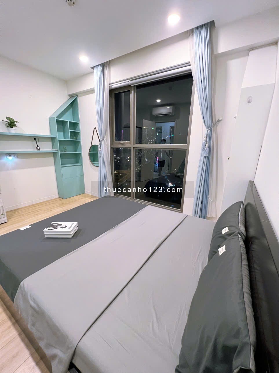 Thuê ngay chung cư Illennium 2pn 65m2 ban công mới 100% view Quận 1 Bến Vân Đồn Quận 4 lh 0775924600