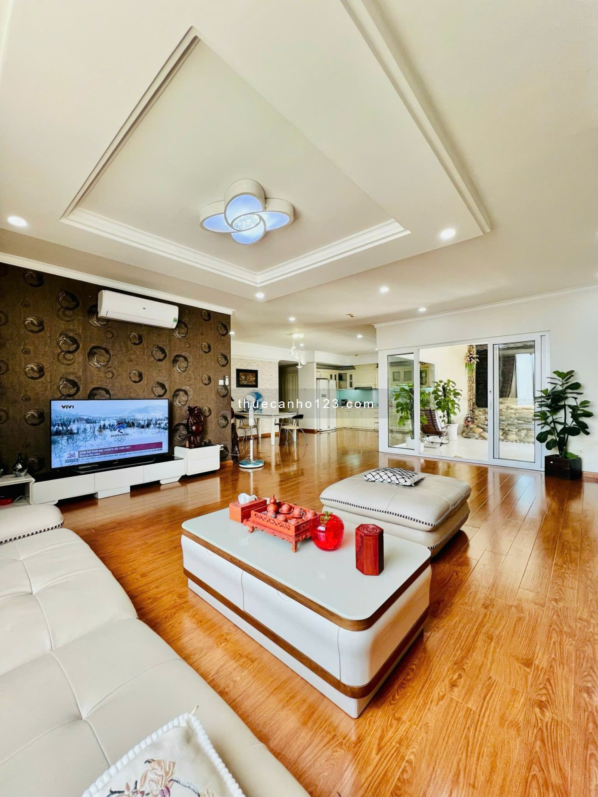 Căn hộ cao cấp Mỹ Vinh, P6, Quận 3: 140m2, 3p ngủ, 3wc, NTCC, 22tr