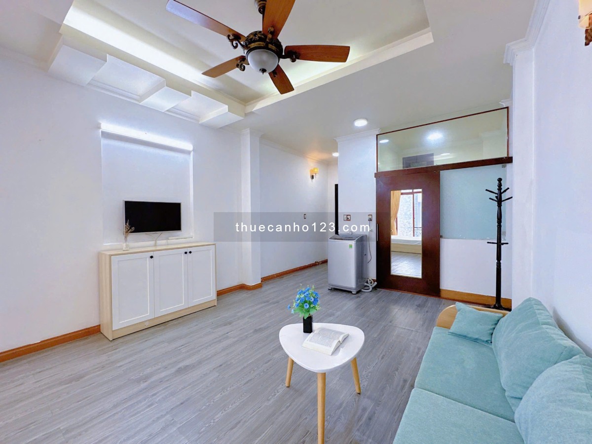Cho thuê căn hộ đầy đủ nội thất - Ngay trung tâm, Quận 1