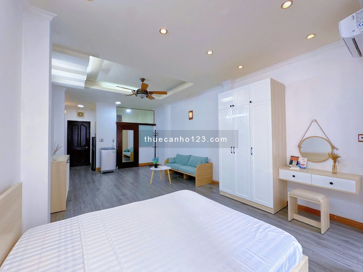 Cho thuê căn hộ đầy đủ nội thất - Ngay trung tâm, Quận 1