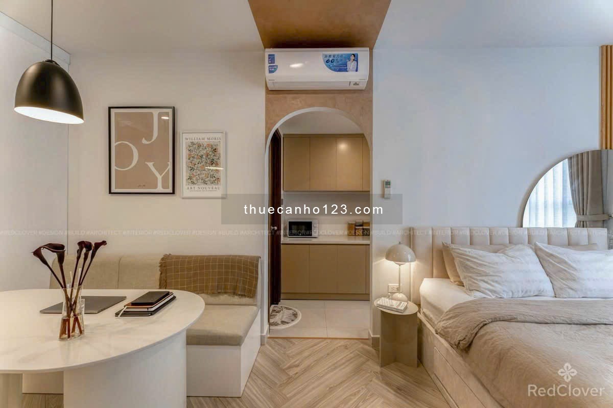 Thuê chung cư Saigon Royal full nội thất cao cấp view sông ban công lớn tại Bến Vân Đồn Q4 sát Q1