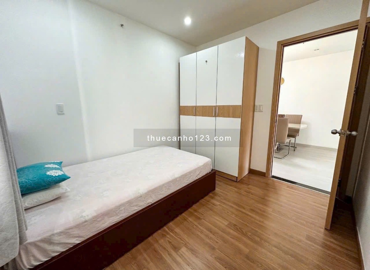 Chung cư Celadon, Bờ Bao Tân Thắng, TP: 2p ngủ, full NT mới, 10tr5