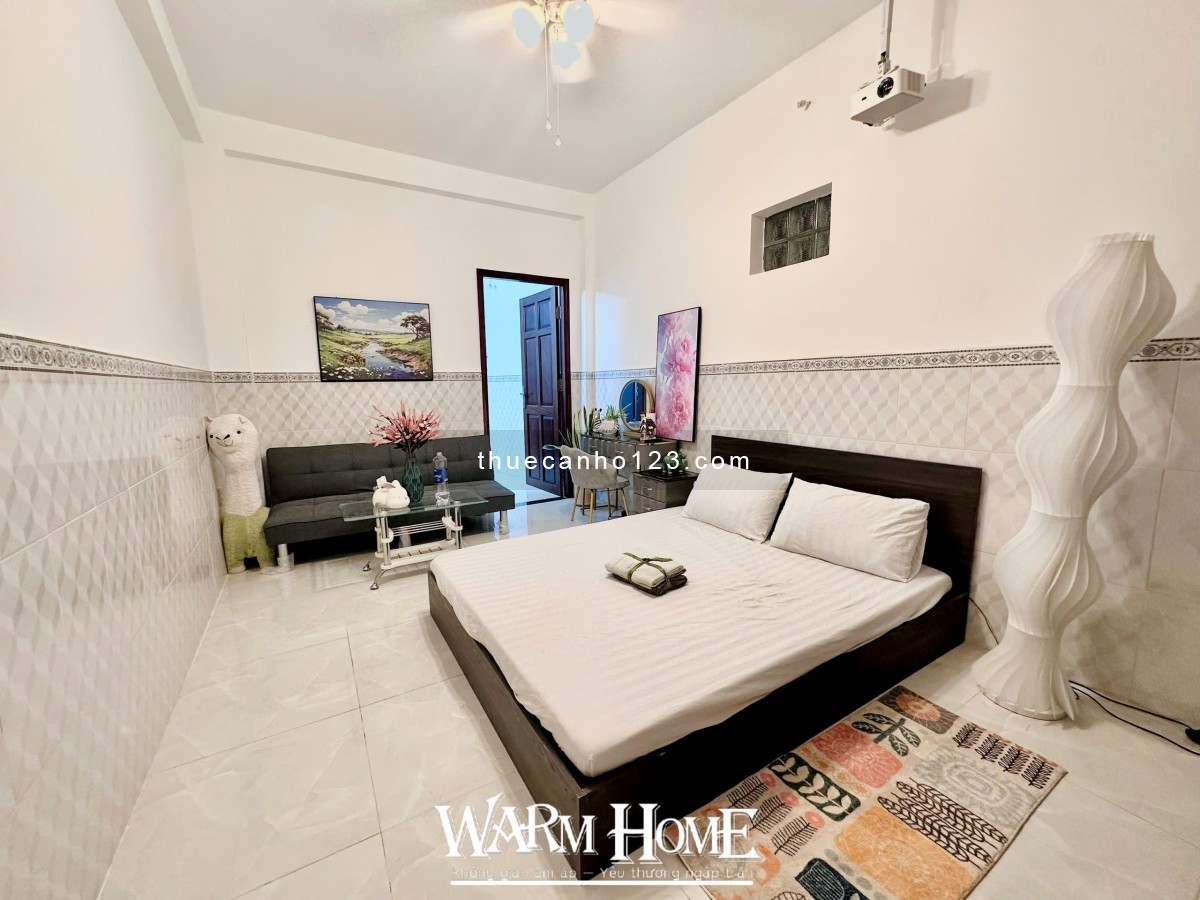 Cho thuê căn hộ 1 phòng ngủ gần sân bay Tân Sơn Nhất, Tân Bình – Ban công thoáng mát