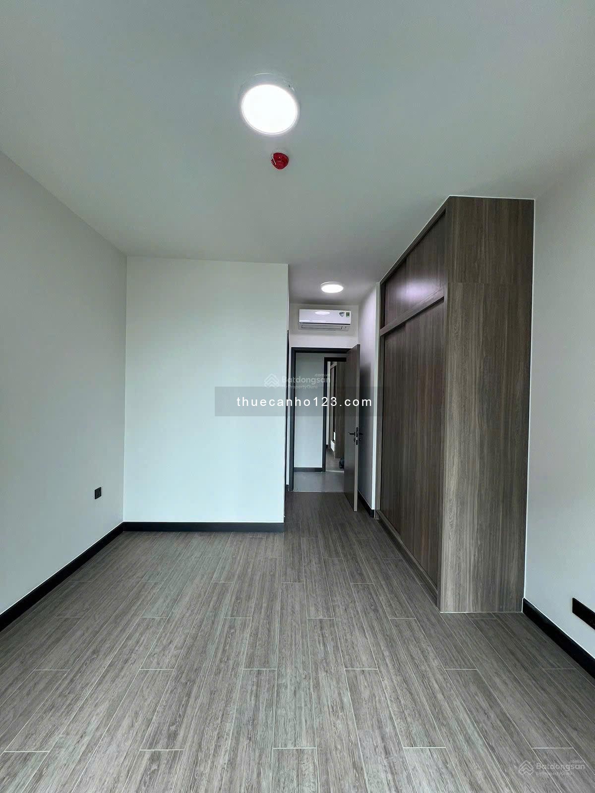 Cho thuê căn hộ góc chung cư La Sol NTCB chủ đầu tư