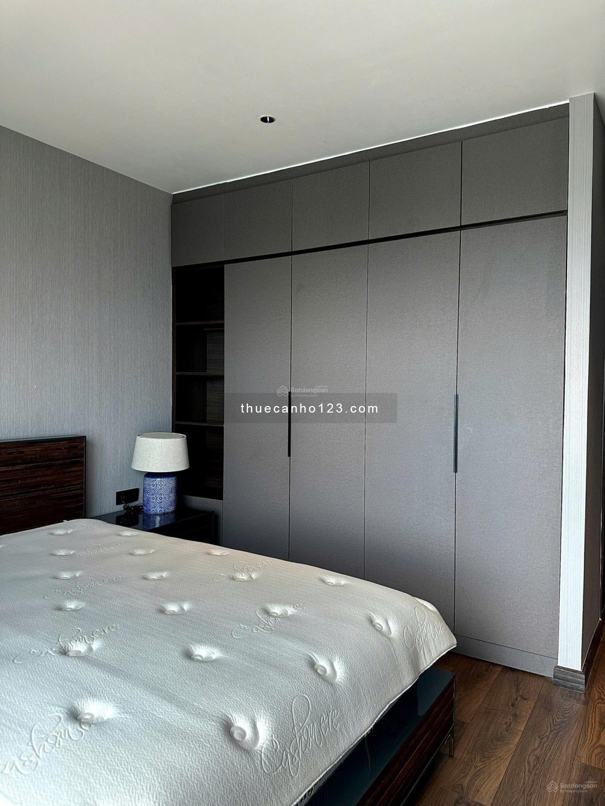 Saigon Royal Residence cho thuê 2PN1WC giá từ 18tr/tháng