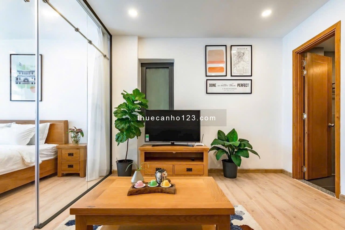 Siêu phẩm 1PN, ban công, thiết kế nội thất gỗ sang trọng – nằm giáp sân bay Tân Bình và CV Gia Định