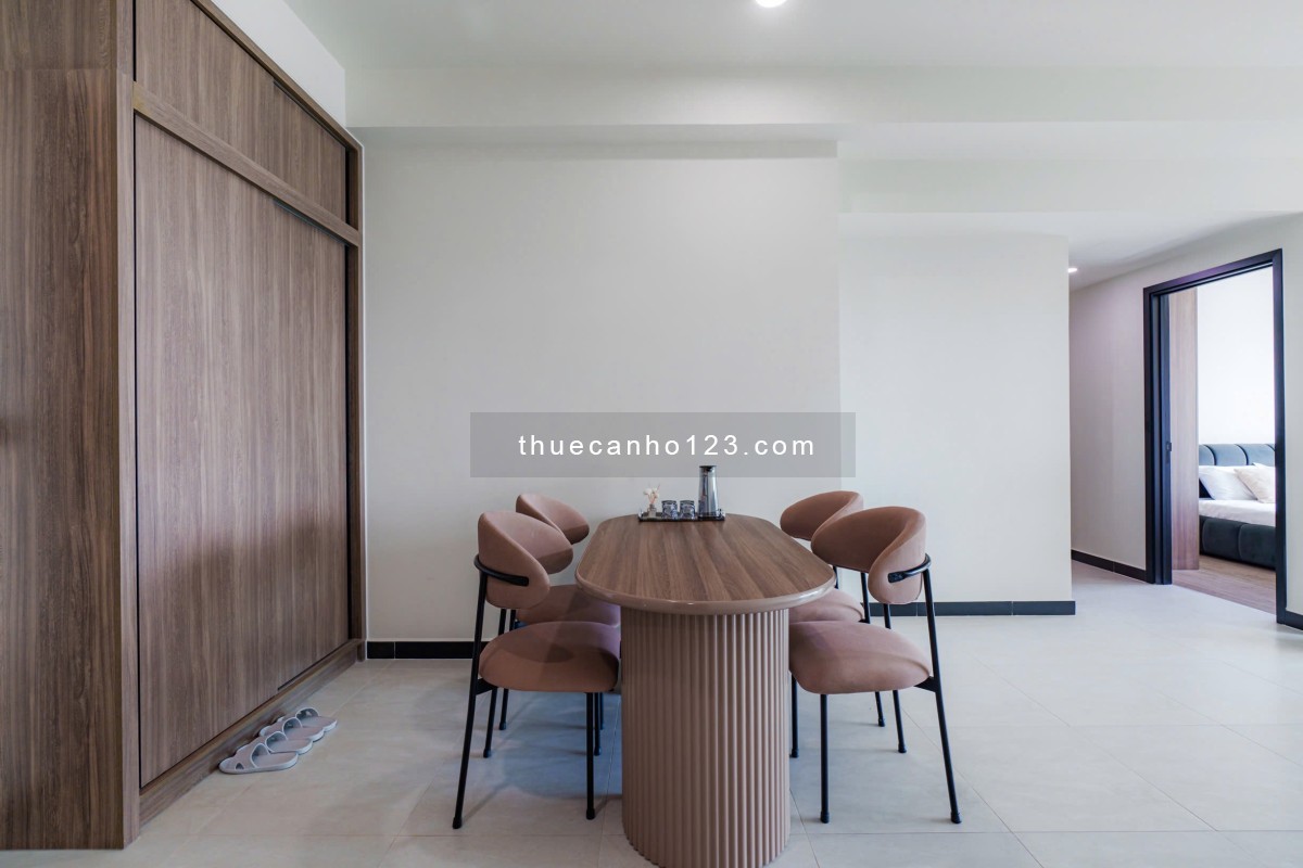 Thuê Delasol 2PN 2WC full nội thất view sông tại Nguyễn Tất Thành Q4 gần cầu Kênh Tẻ, Calmette Q1