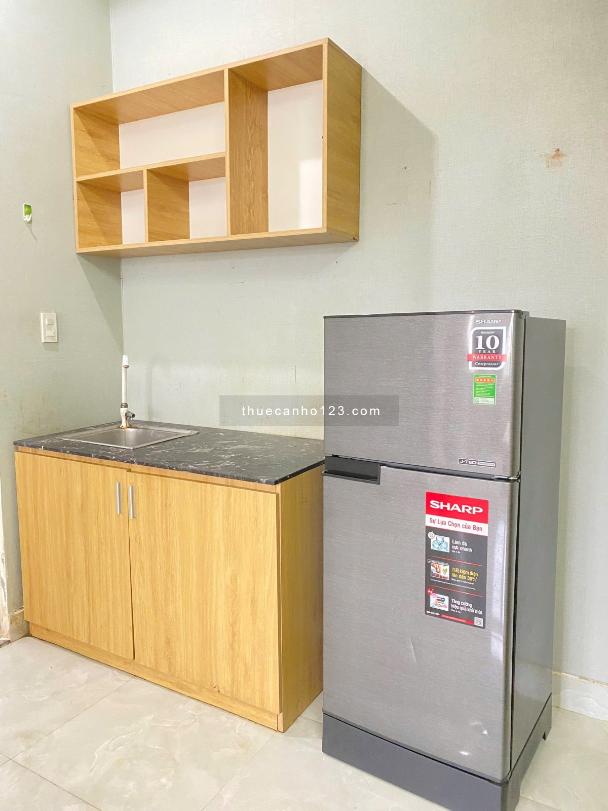 Căn hộ tách bếp, có ban công riêng, ngay Tân Bình