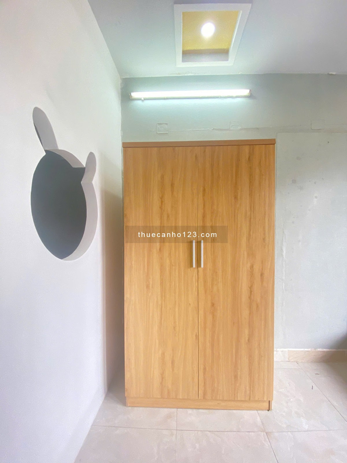 Căn hộ tách bếp, có ban công riêng, ngay Tân Bình