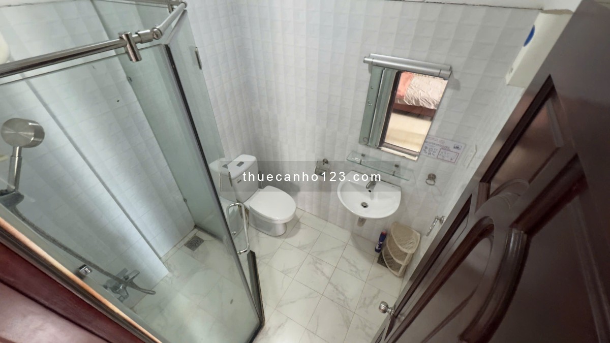 Cho thuê căn hộ đầy đủ nội thất ngay trung tâm TP, Lê Bá Chân, Quận 1