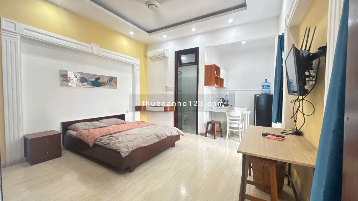 Cho thuê căn hộ đầy đủ nội thất ngay trung tâm TP, Lê Bá Chân, Quận 1