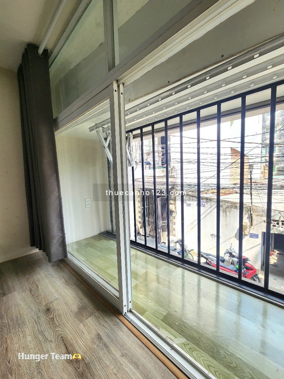 Cho thuê studio 35m², ban công, máy giặt riêng, tone gỗ – Phan Văn Trị, Bình Thạnh – Gần Văn Lang