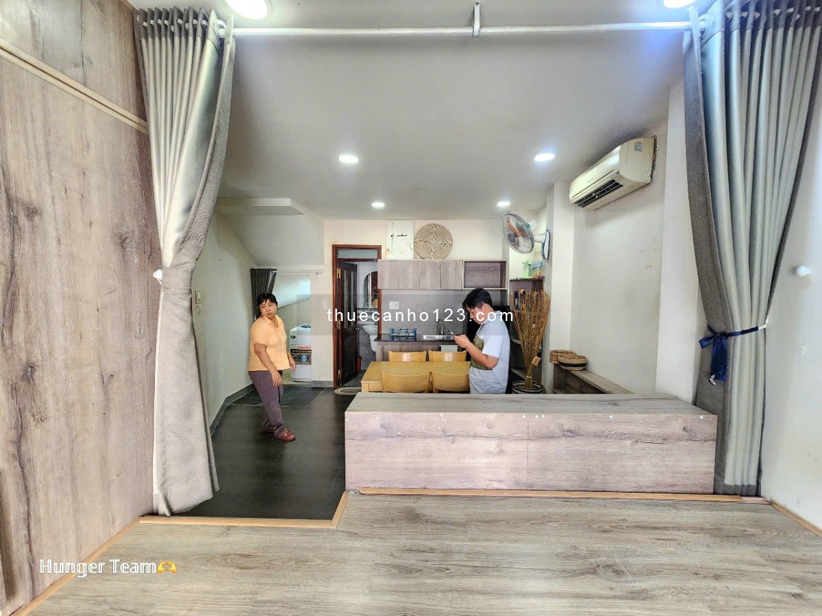 Cho thuê studio 35m², ban công, máy giặt riêng, tone gỗ – Phan Văn Trị, Bình Thạnh – Gần Văn Lang