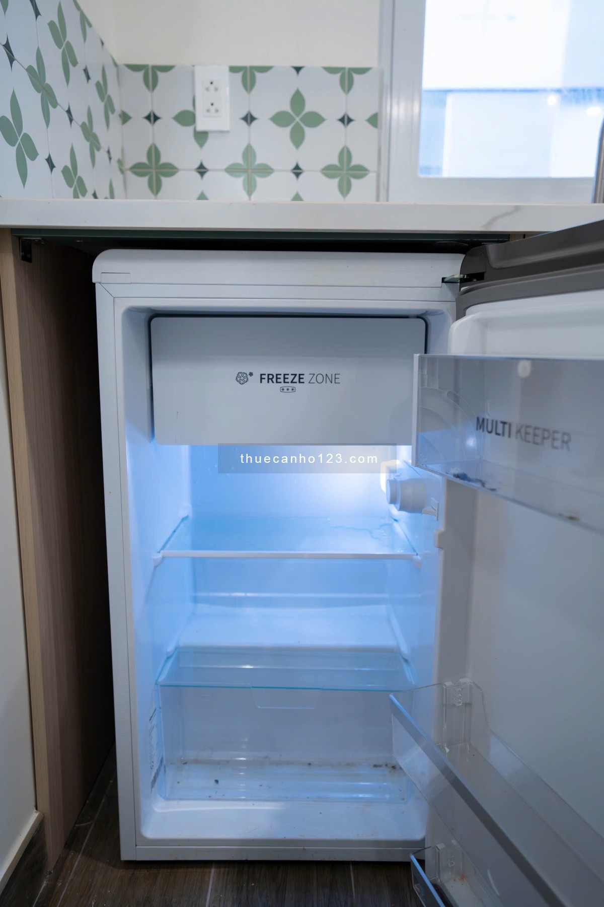 Phòng đẹp Quận 1 – Đầy đủ nội thất, thoáng mát, có ban công