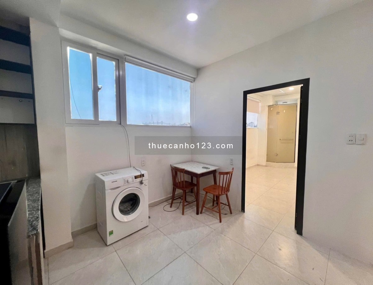 Cho thuê 2 phòng ngủ 2wc trống sẵn ngay trung tâm Quận 10 gần Vạn Hạnh Mall và vincom ba tháng hai